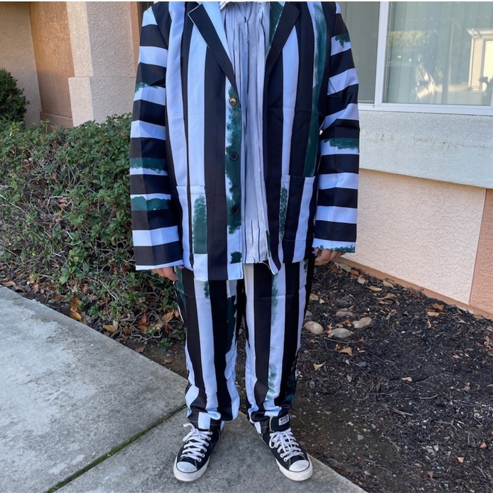 (NLA) 🛍️ NWT! Beetlejuice Halloween Suit Blazer, Pants, & Shirt Cosplay Costume - Picture 7 of 10